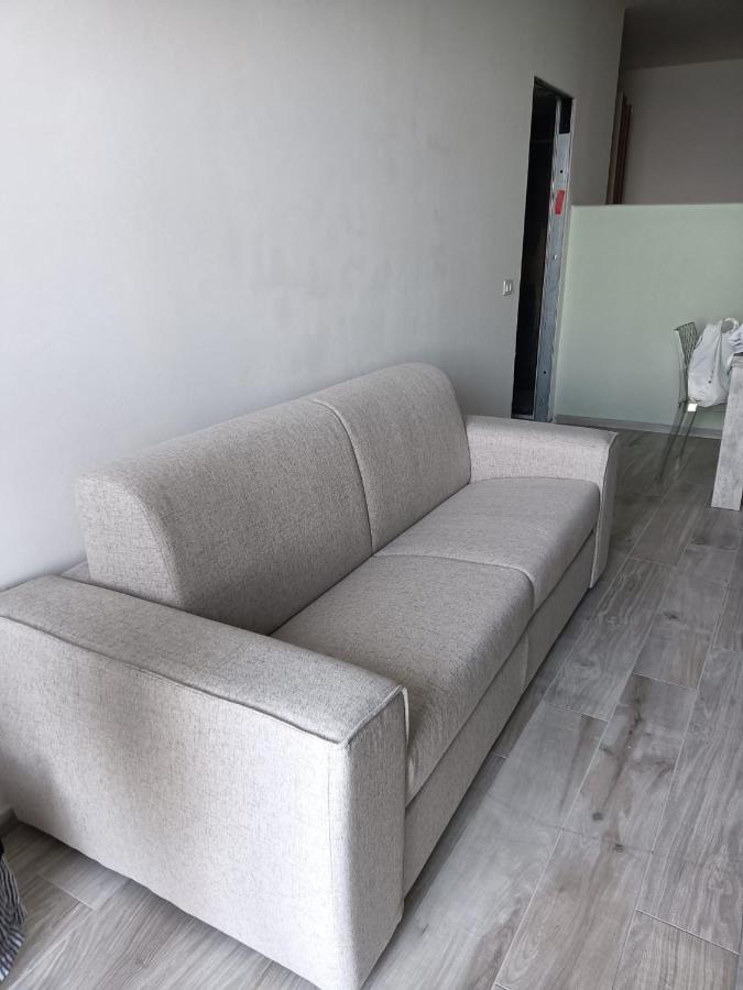 Bilocale Fronte Mare Apartment จีอาร์ดีนี นักซอส ภายนอก รูปภาพ